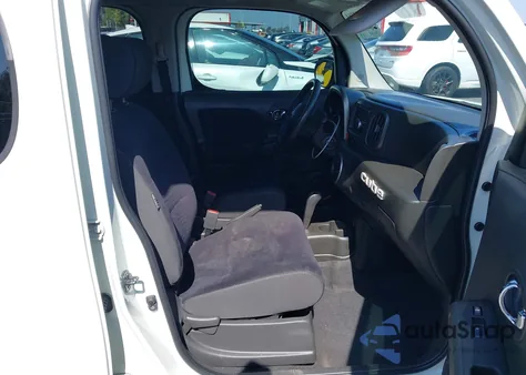 2010 Nissan Cube 1.8Sl z USA, uszkodzony, nr VIN JN8AZ2KR4AT162803